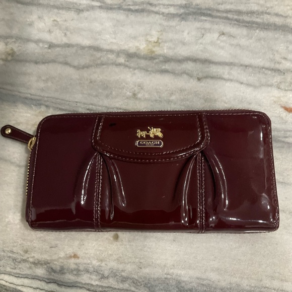 Coach | Bags | Coach Madison Patent Leather Large Accordion Zip Wallet ...